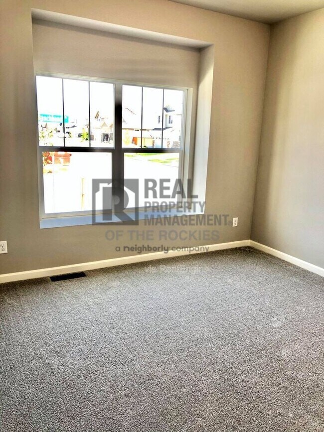 Building Photo - 501 Ranchhand Dr