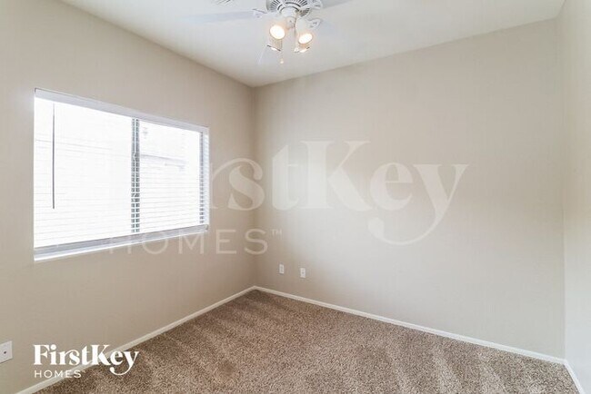 Building Photo - 15309 N 137th Ln