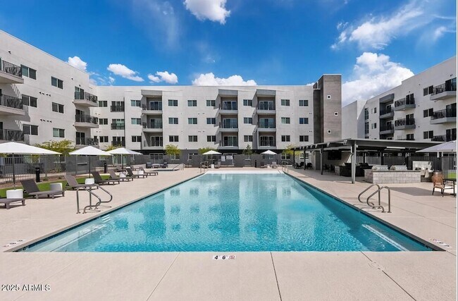 Building Photo - 9275 N 29th Ave