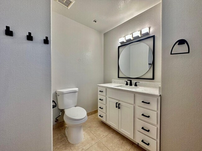 Building Photo - 9071 E Caribbean Ln