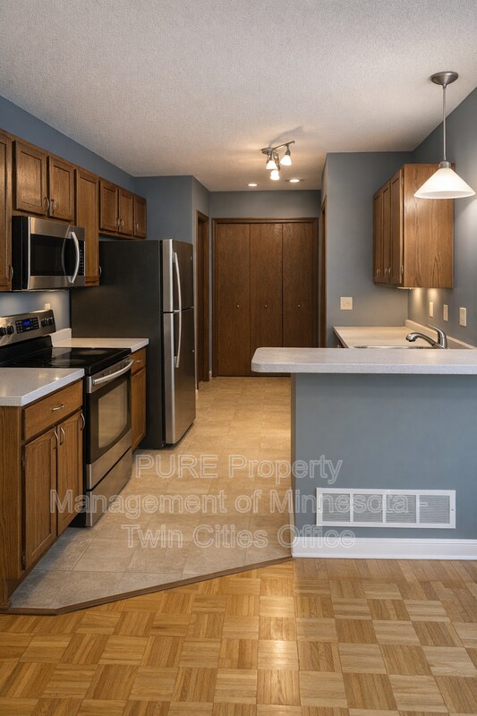 Building Photo - 1117 Pecks Woods Dr