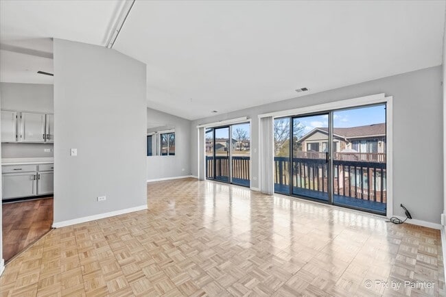 Building Photo - 5815 Wilshire Ct