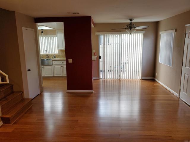 Building Photo - 10180 Palm Glen Dr