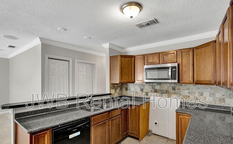 Building Photo - 3119 Dolly Dr