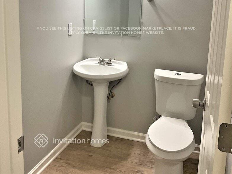 Building Photo - 5022 Wesleyan Dr