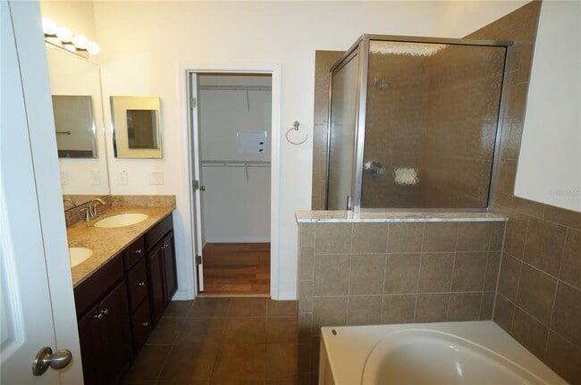 Building Photo - 1515 Bowmore Dr
