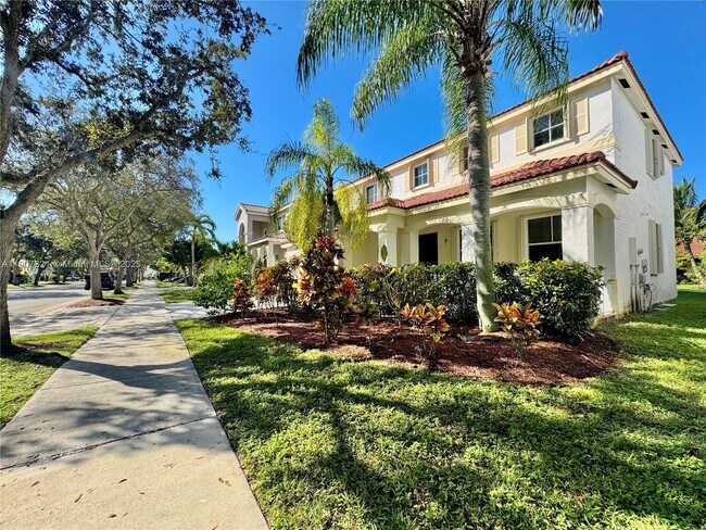 Building Photo - 4383 Laurel Ridge Cir