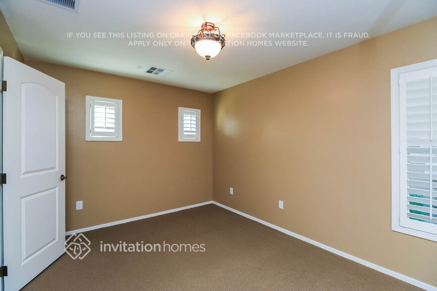 Building Photo - 4165 E Jasper Dr