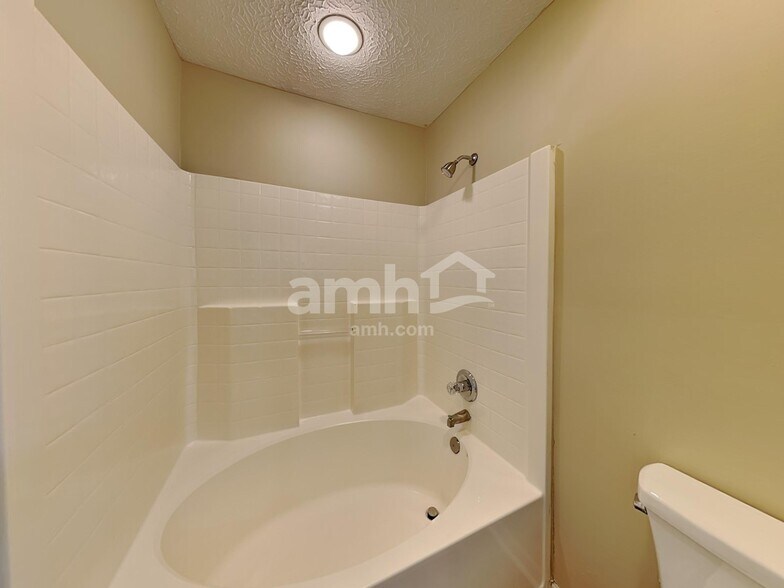 Building Photo - 5691 Levi Kramer Blvd