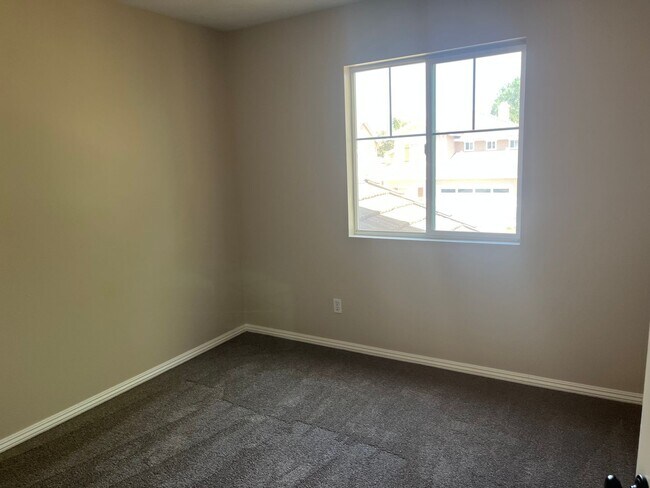 Building Photo - Paloma del Sol 4 bedroom on Cul-de-Sac