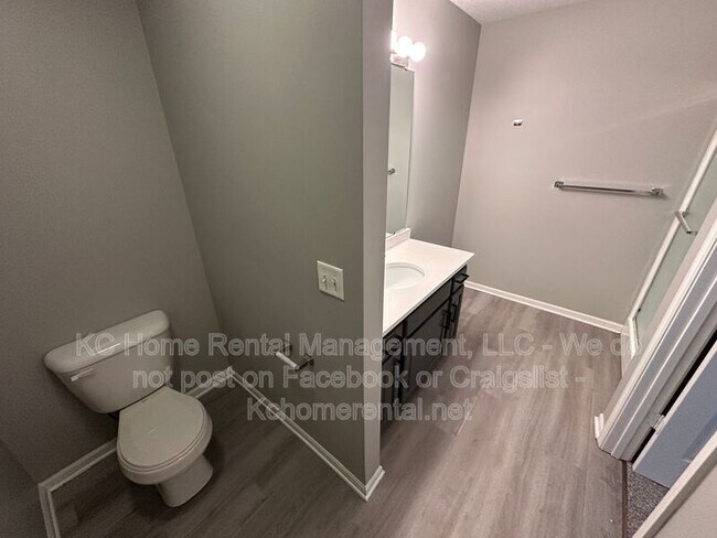 Building Photo - 1955 N 80th Ct