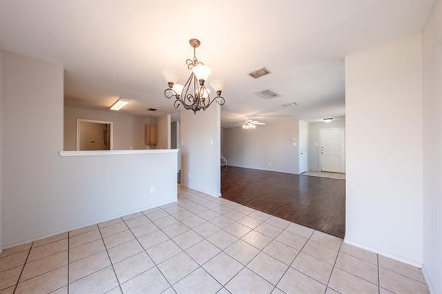 Building Photo - 520 Lewis Canyon Ln