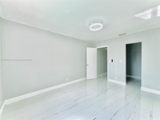 Building Photo - 4971 SW 7th Ct