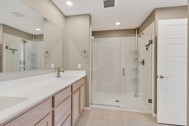 Building Photo - 6322 Vista del Bosque Dr