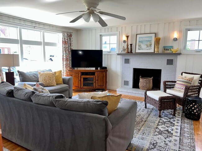 Building Photo - 20 Lowell St