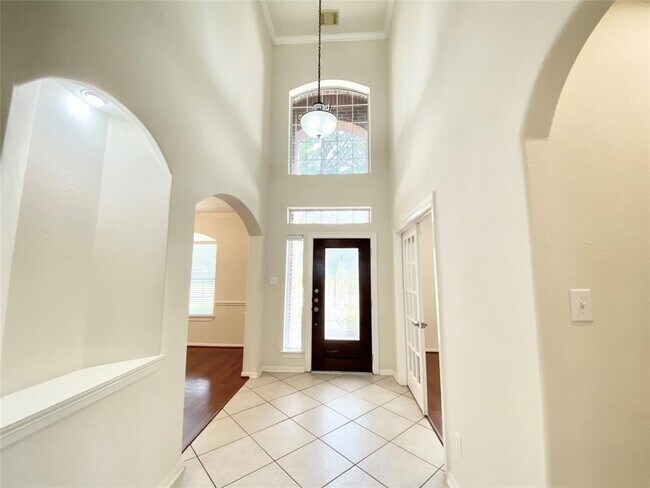 Building Photo - 5518 Chantel Way