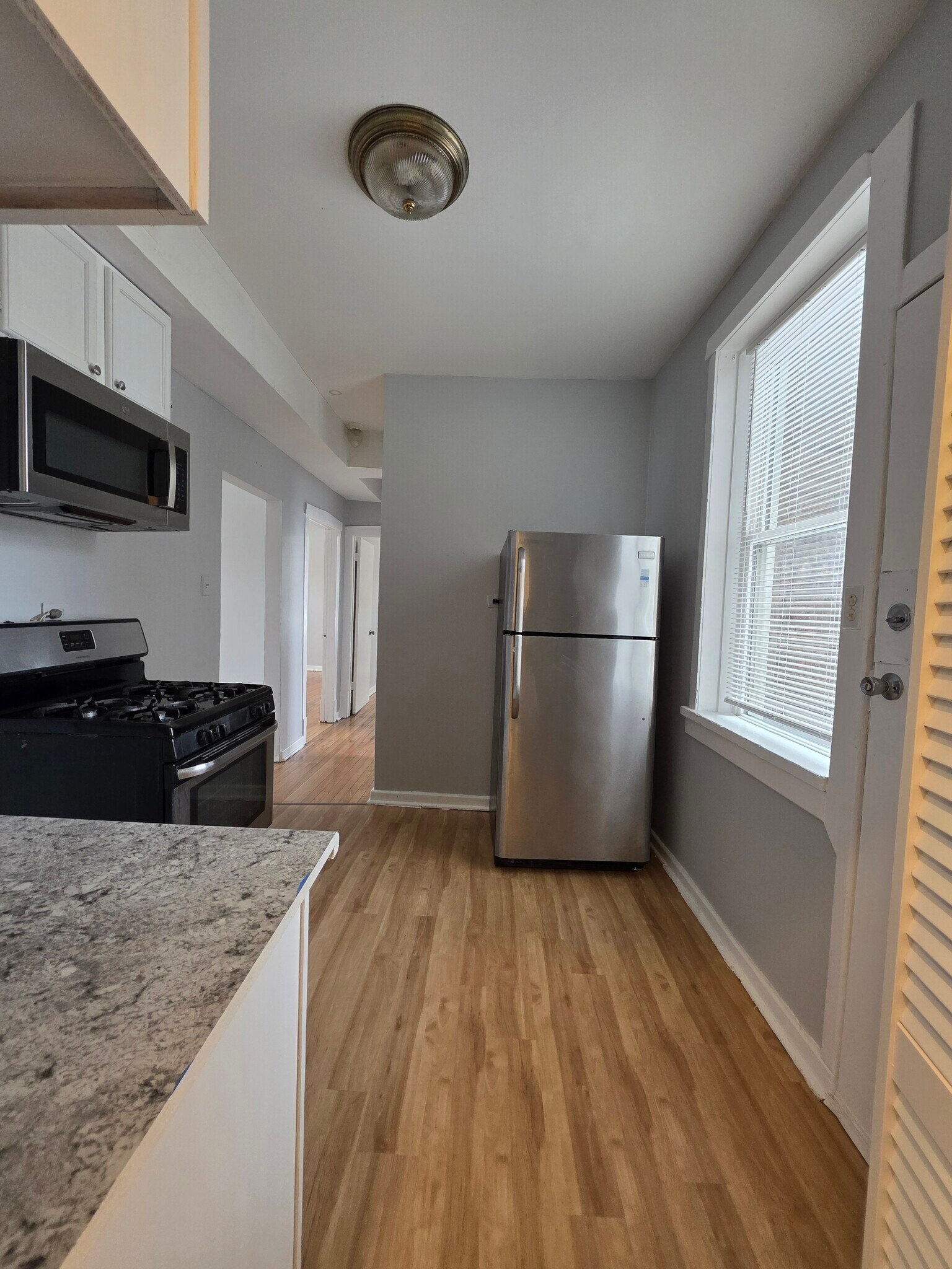 Building Photo - 4315 W 15th St