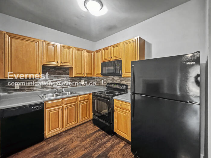 Building Photo - 585 McWilliams Rd SE