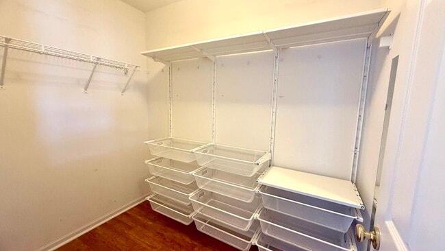 Building Photo - 696 S Jade Ln