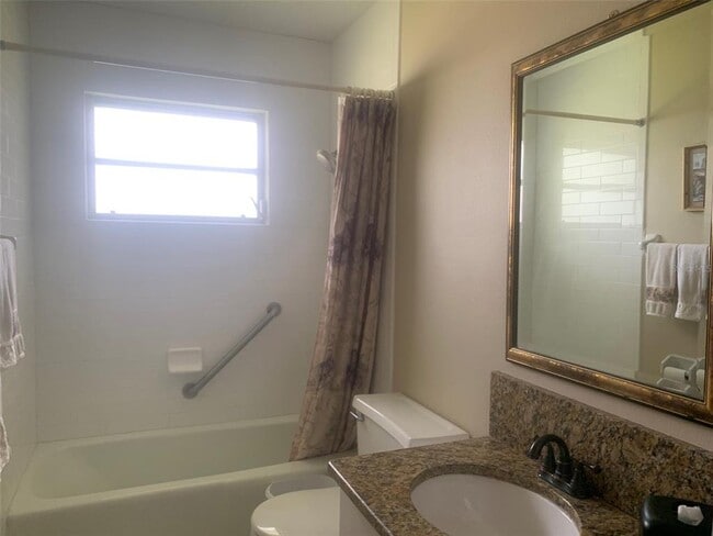 Building Photo - 1625 Elinor Pl
