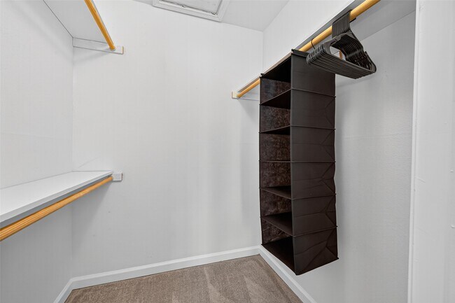 Building Photo - 4064 Belle Park Dr