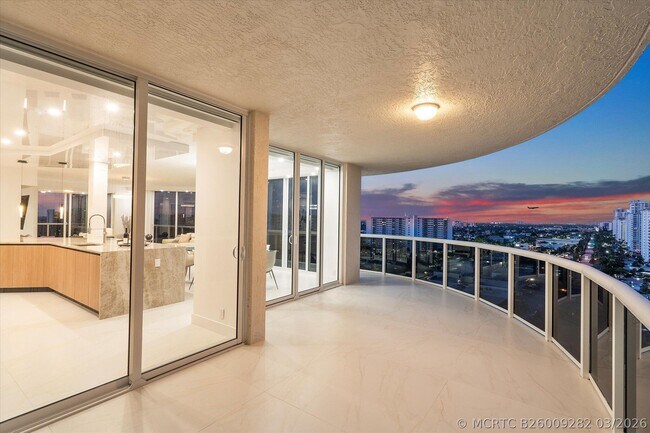Building Photo - 3100 N Ocean Blvd