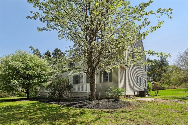 Building Photo - 89 Brush Hill Rd