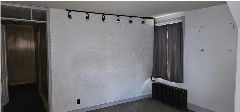 Building Photo - 11 Moor St