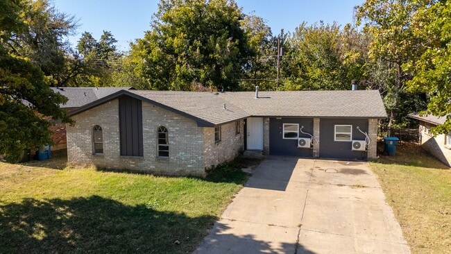 Building Photo - 1521 Marydale Ave