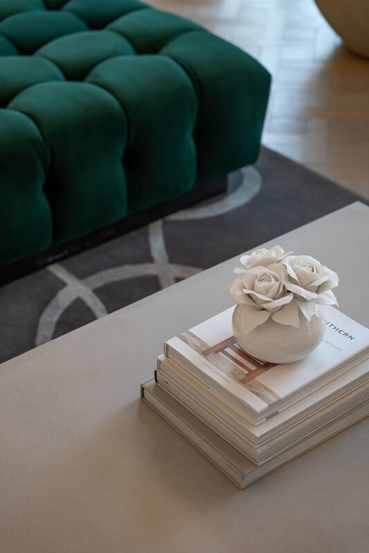 Building Photo - Modern 3-Bedroom Apartment with Smart Home...