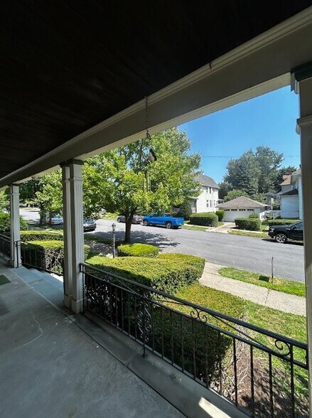 Building Photo - 805-807-807 N Irving Ave