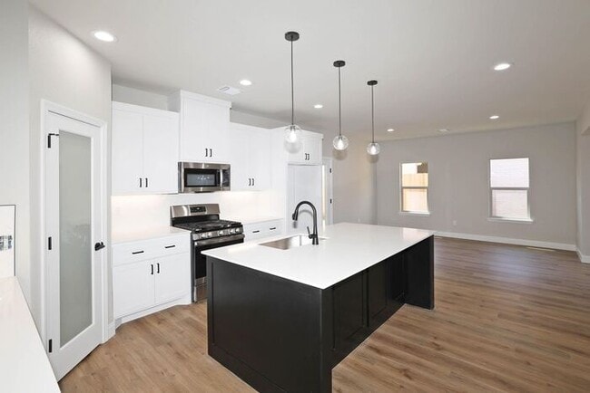 Building Photo - 4715 Scotty Dr