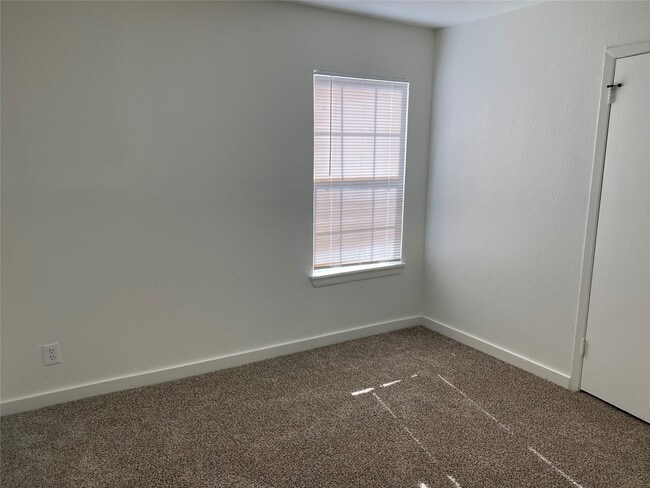 Building Photo - 120 Weldon St