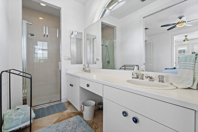 Building Photo - 1144 Crystal Dr