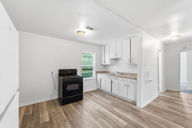 Building Photo - 3711 Cosby St