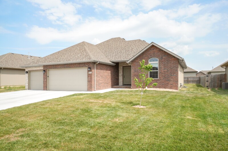 Building Photo - 877 E Scott Wayne Dr