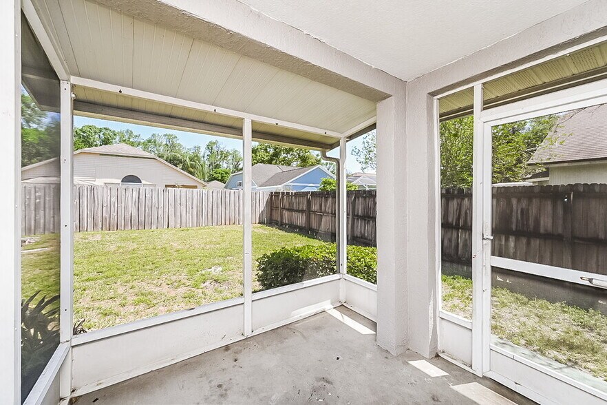 Building Photo - 6152 Weatherwood Cir