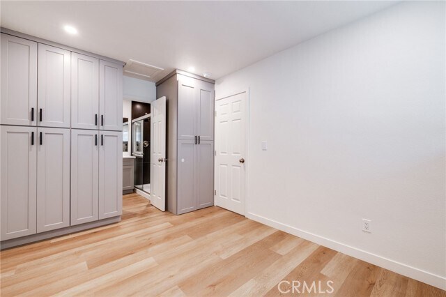 Building Photo - 206 Chicago Ave