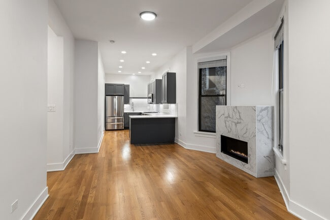 Building Photo - 3517 N Reta Ave