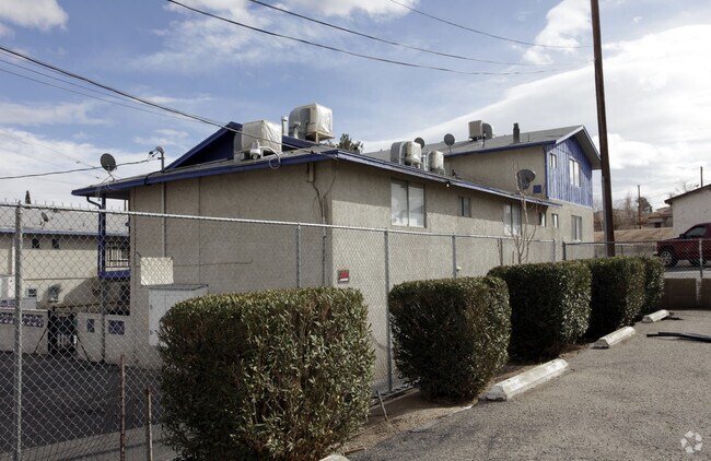 Building Photo - Fredericks Apartments