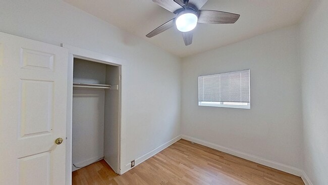 Building Photo - 709 W Micheltorena St