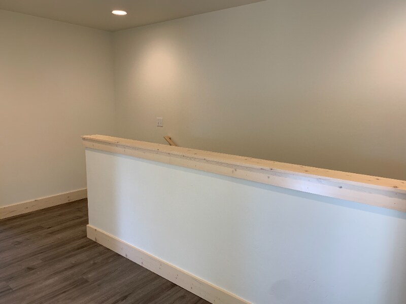 Building Photo - 995 Advance Dr