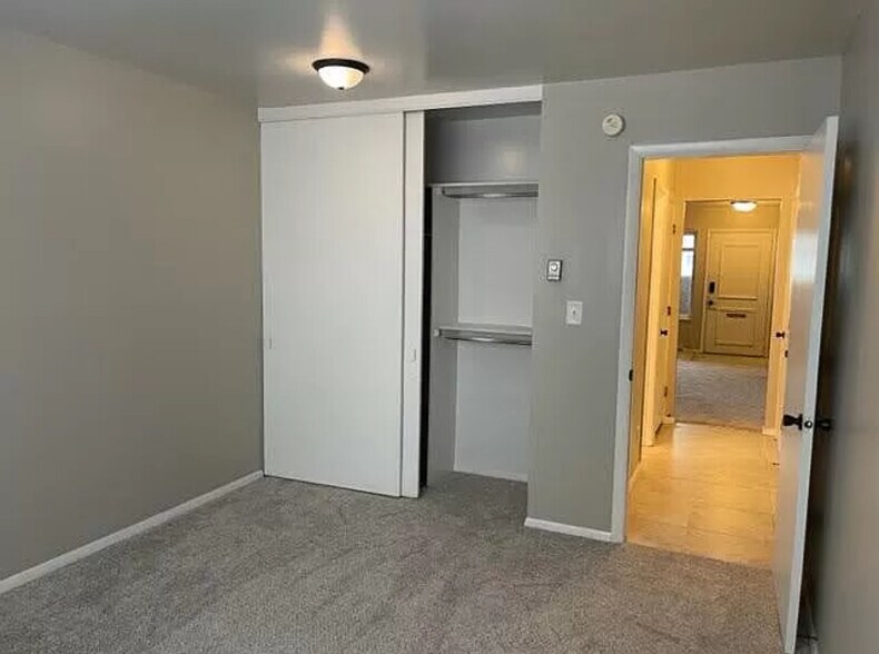 Building Photo - 1016 Legrand Dr