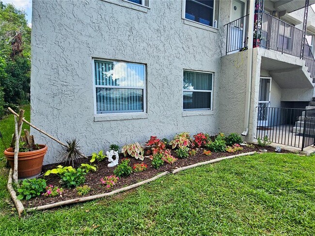 Building Photo - 1103 Cypress Gardens Blvd