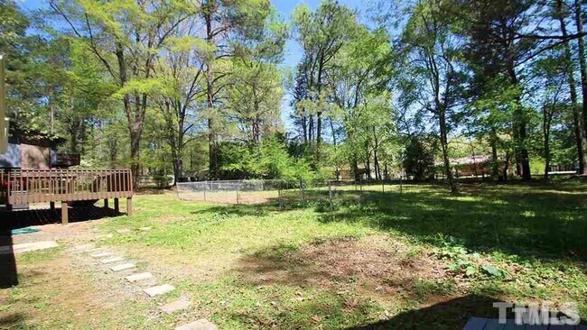 Building Photo - 5841 Sandstone Dr