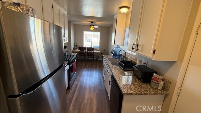 Building Photo - 1835 Pueblo Dr