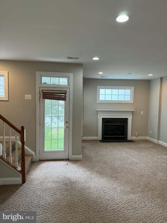 Building Photo - 6912 Witton Cir