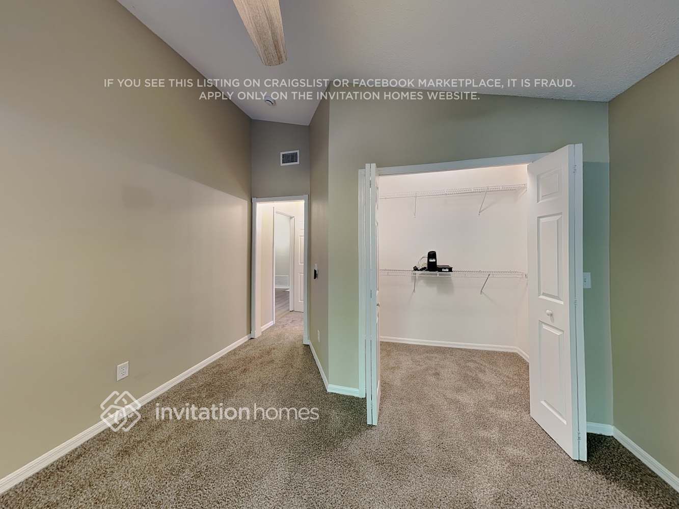 Building Photo - 1453 Hyde Park Dr