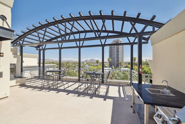 Building Photo - Condo In Artisan Lofts - Phoenix Midtown