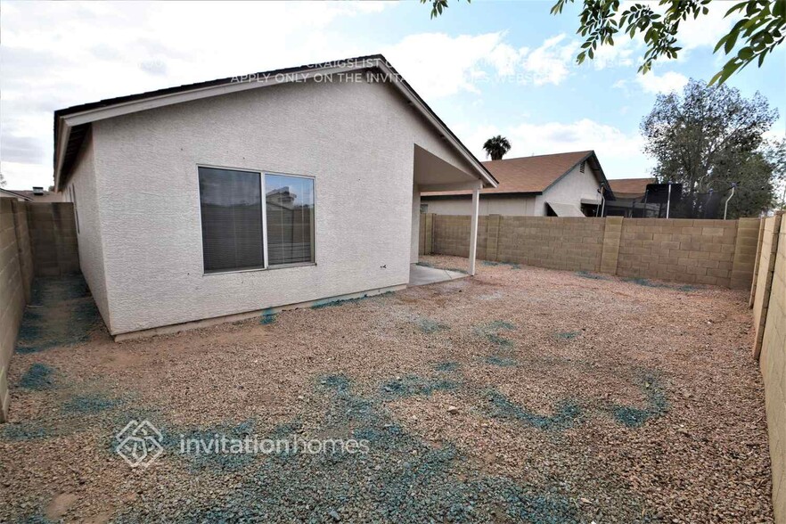 Building Photo - 11944 N 74th Ln